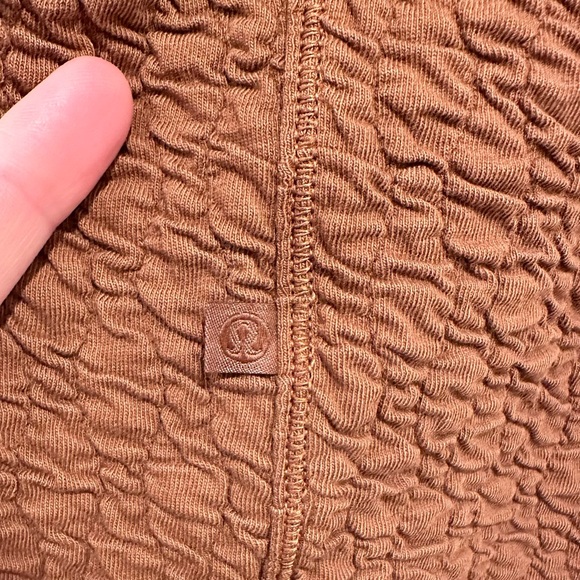 Lululemon Ripple Pullover - Picture 6 of 9